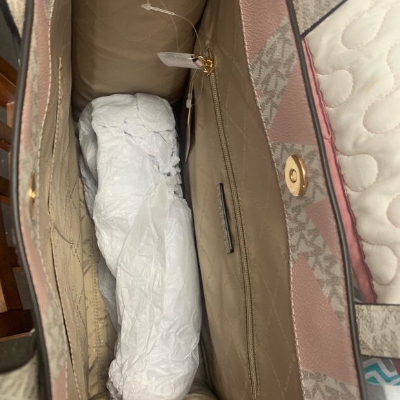 Michael Kors XL kenly tote - Picture 2 of 12